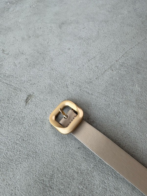 AKS-17101 Taş Rengi Kare Gold Tokalı Suni Deri Kemer