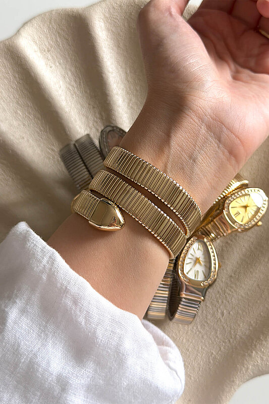 Alix Beyaz Kadran Gold Taşlı Sarmal Kelepçe Kadın Kol Saati - 3