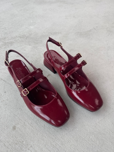 Cappmoda - AYK-026 Bordo Rugan Çift Bant Küt Burun Kısa Topuklu Ayakkabı (1)