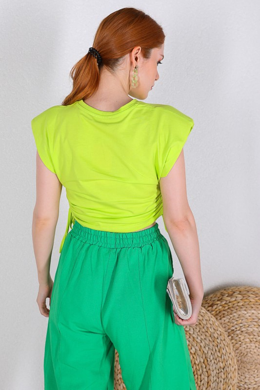 BLZ-06175 Neon Yeşil Vatkalı Yan Büzgülü Crop Bluz