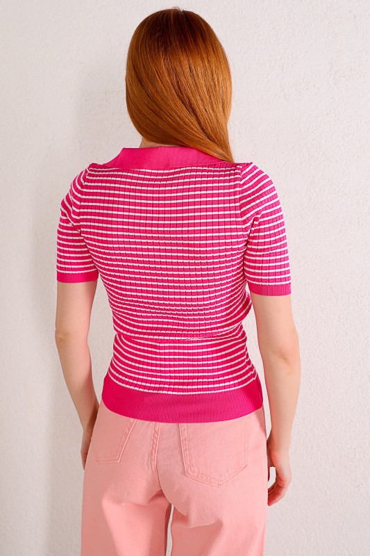 BLZ-06180 Pembe Çizgili Polo V Yaka Triko Bluz