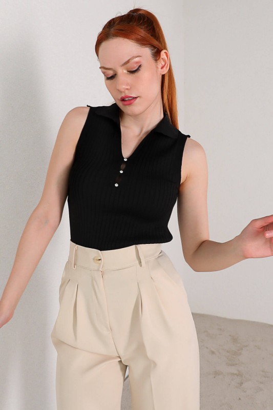BLZ-06181 Siyah Polo Yaka Kolsuz Taş Detaylı Bluz