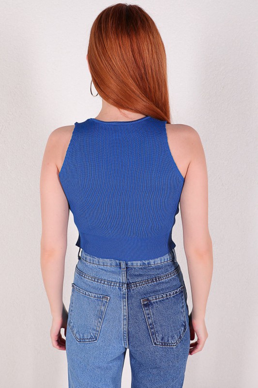 BLZ-06187 Mavi Çapraz Taş Detaylı Crop Triko Bluz