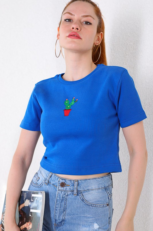 BLZ-06197 Saks Mavisi Kaktüs Nakışlı Kaşkorse Kumaş Crop Bluz