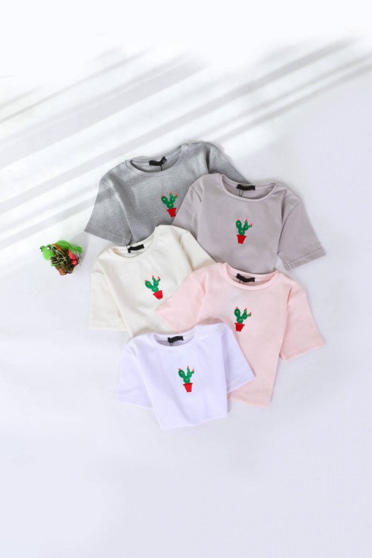 BLZ-06197 Siyah Kaktüs Nakışlı Kaşkorse Kumaş Crop Bluz