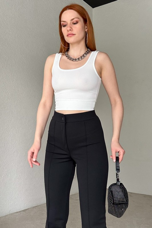 BLZ-06203 Beyaz Yuvarlak Yaka Askılı Kaşkorse Kumaş Crop Bluz
