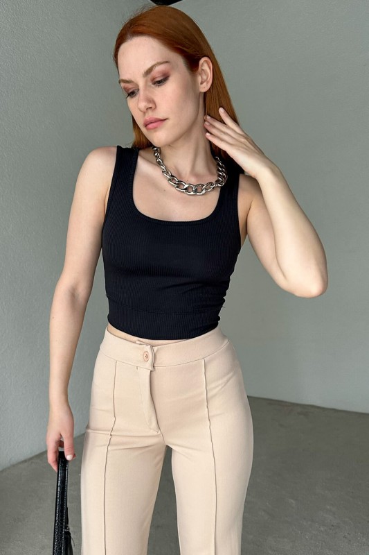 BLZ-06203 Siyah Yuvarlak Yaka Askılı Kaşkorse Kumaş Crop Bluz