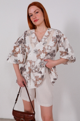 Cappmoda - BLZ-06204 Vizon Çiçek Desenli V Yaka Balon Kol Keten Kumaş Bluz (1)