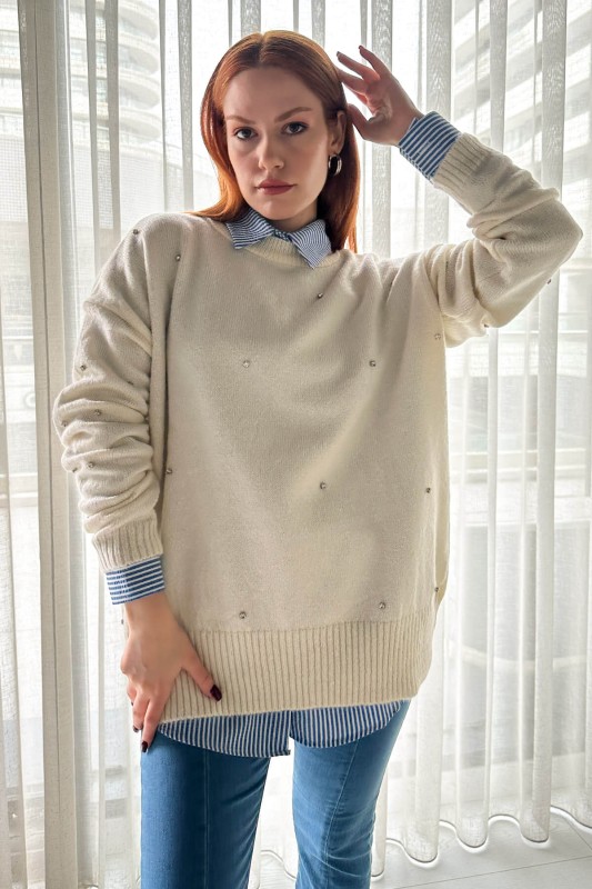 BLZ-3869 Beyaz Bisiklet Yaka Taşlı Mevsimlik Triko Bluz