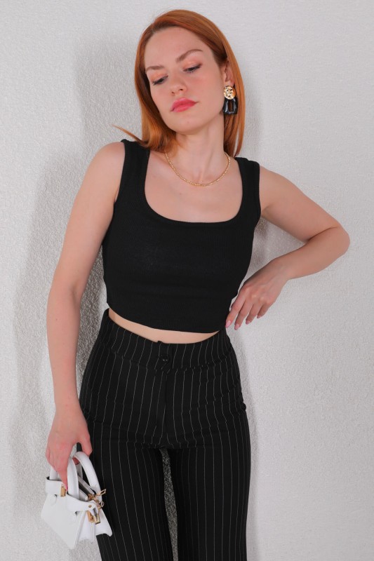 BLZ-06211 Siyah U Yaka Kaşkorse Kumaş Crop Bluz