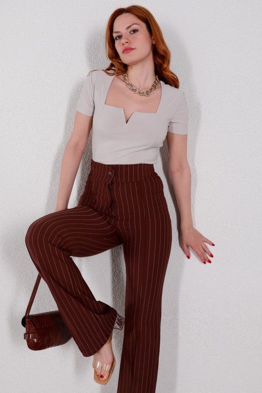 BLZ-06213 Taş Rengi Polo Kare Yaka Kısa Kollu Bluz - 4
