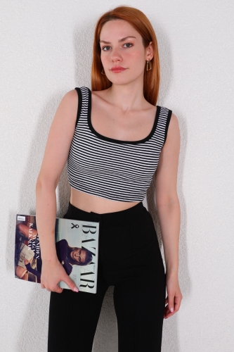 BLZ-06215 Siyah Çizgili U Yaka Crop Triko Bluz - 1