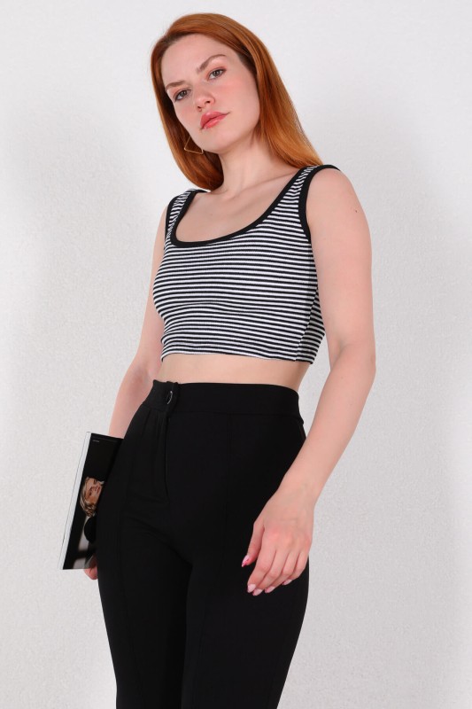 BLZ-06215 Siyah Çizgili U Yaka Crop Triko Bluz - 3