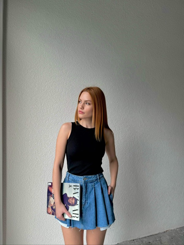 BLZ-06227 Siyah Yuvarlak Yaka Kolsuz Kaşkorse Bluz - 2