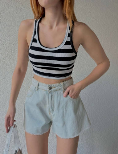 BLZ-06234 Siyah Yatay Çizgili U Yaka Kaşkorse Crop Bluz 