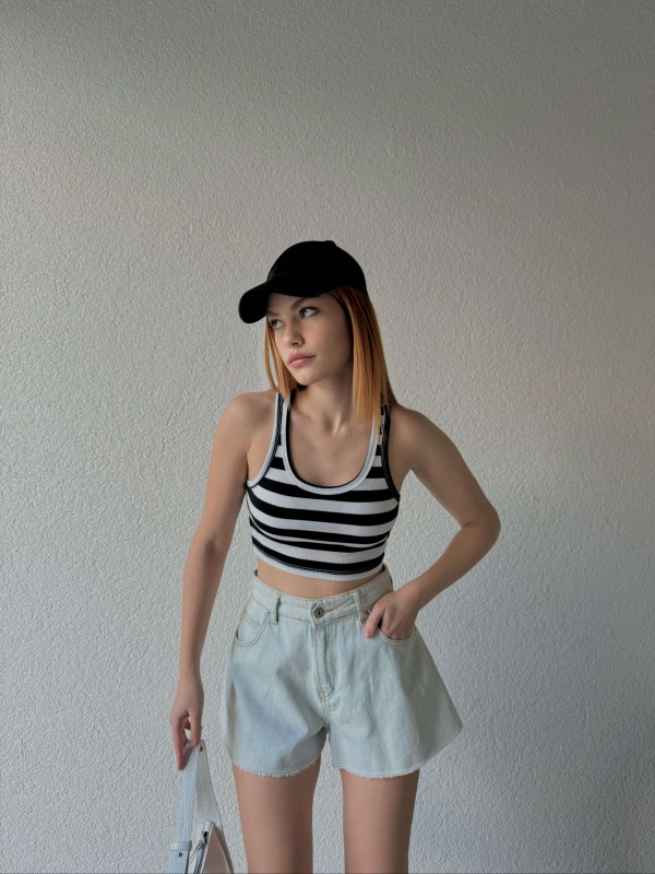 BLZ-06234 Siyah Yatay Çizgili U Yaka Kaşkorse Crop Bluz - 2
