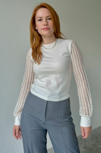 BLZ-06243 Krem Kol Örgü Detaylı Yuvarlak Yaka Bluz - 2