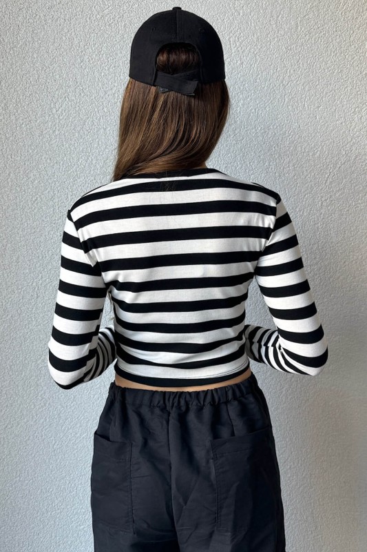 BLZ-06244 Siyah Texas Yazı Detaylı Çizgili Crop Uzun Kollu Bluz - 4