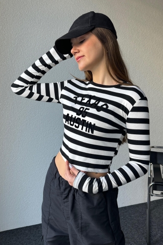 BLZ-06244 Siyah Texas Yazı Detaylı Çizgili Crop Uzun Kollu Bluz - 1