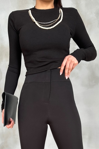 BLZ-06245 Siyah İnci Kolye Detaylı Crop Basic Bluz - 2