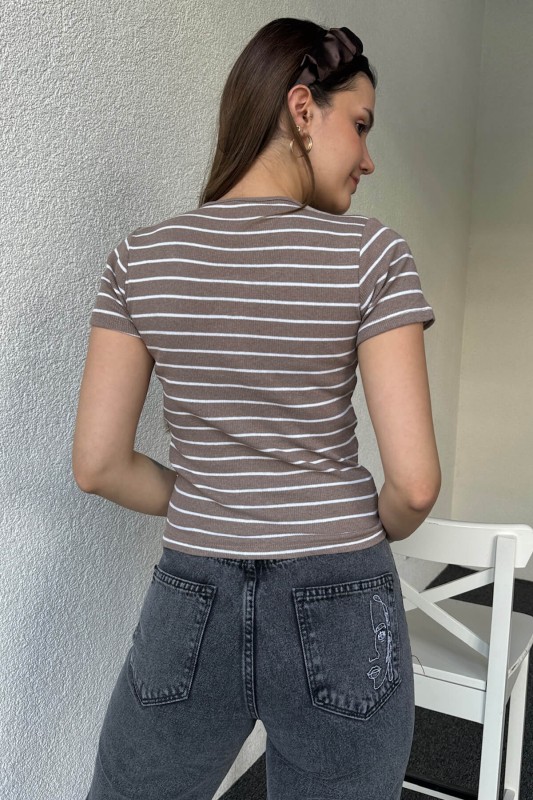 BLZ-06252 Vizon Çizgili Yaka Çıtçıtlı Kaşkorse Kumaş Crop Bluz - 4