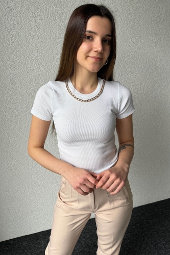 BLZ-06255 Beyaz Kolye Detaylı Crop Kaşkorse Kumaş Bluz - 1