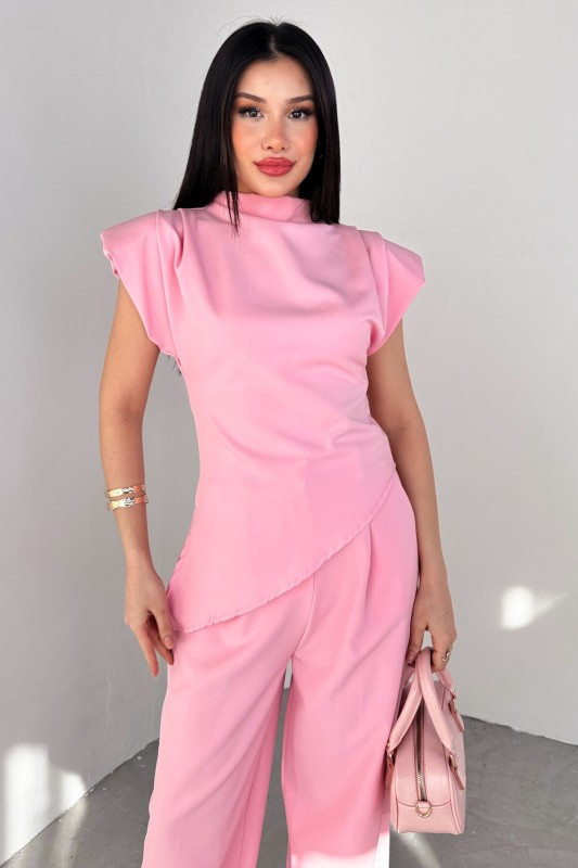 BLZ-06276 Pembe Vatkalı Arka Fermuarlı Asimetrik Kesim Tasarım Bluz