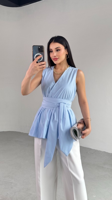 BLZ-06277 Bebe Mavi Bel Fiyonk Bağlamalı V Yaka Bluz
