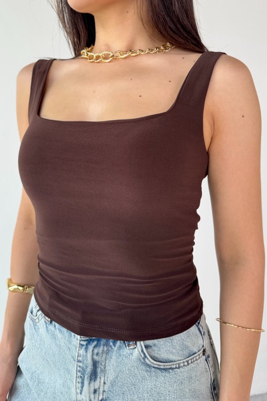 BLZ-06280 Kahverengi Kare Yaka Askılı Bluz - 4