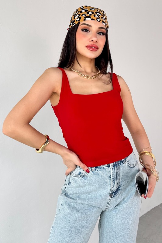 BLZ-06280 Kırmızı Kare Yaka Askılı Bluz
