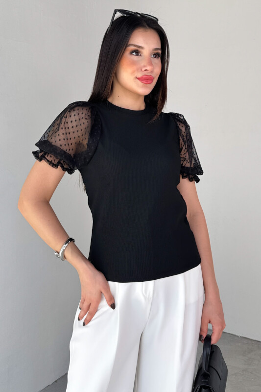 BLZ-06281 Siyah Dantelli Lastikli Balon Kol Detaylı Bluz - 1
