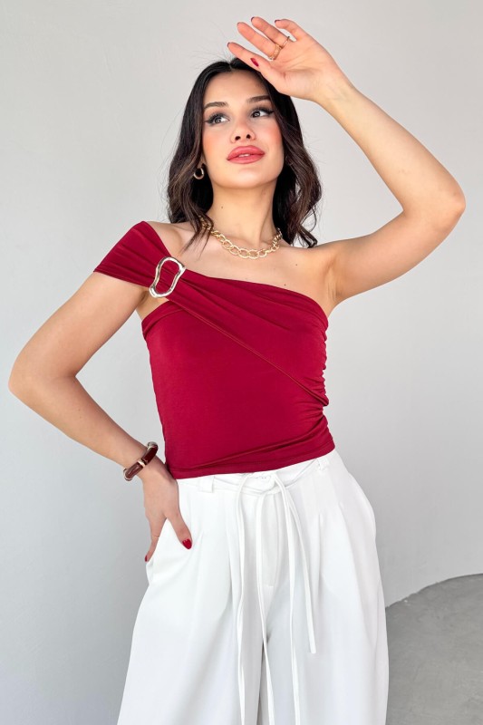 BLZ-06283 Bordo Gold Toka Detaylı Yan Büzgülü Straplez Bluz