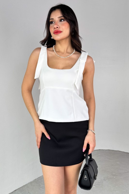 BLZ-06286 Beyaz Havuz Yaka Askılı Bluz - 5