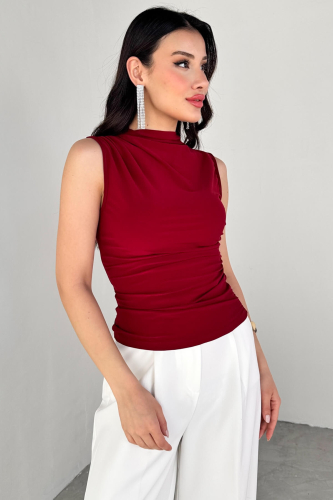 BLZ-13431 Bordo Omuz Büzgülü Sıfır Kol Sandy Kumaş Bluz - 3