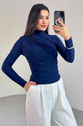 Cappmoda - BLZ-9871 Lacivert Yan Büzgülü Drapeli Uzun Kollu Bluz (1)