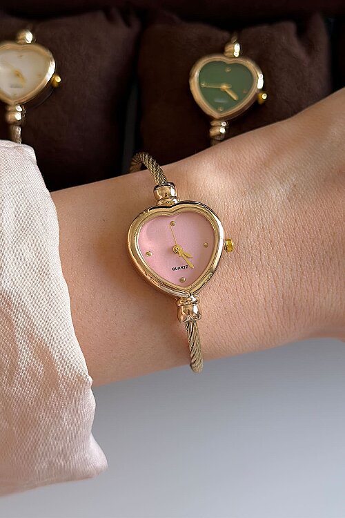 Carrie Pembe Kadran Kalp Formlu Gold Hasır Kordon Kadın Kol Saati 