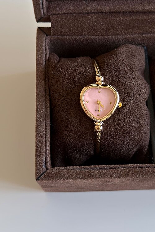 Carrie Pembe Kadran Kalp Formlu Gold Hasır Kordon Kadın Kol Saati 