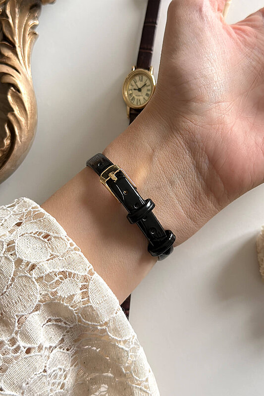 Chic Siyah Deri Kordon Gold Kadran Kadın Kol Saati - 3