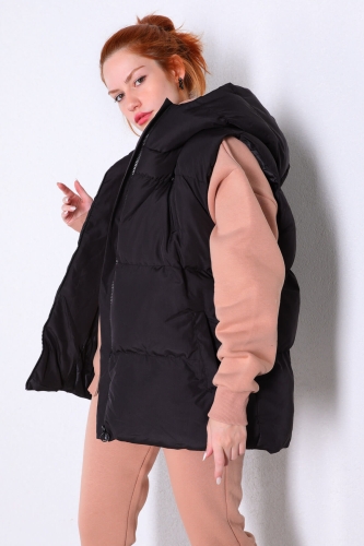 Cappmoda - CKT-12359 Siyah Kapüşonlu Şişme Yelek (1)