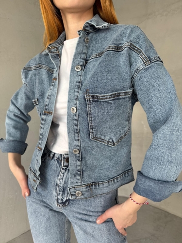Cappmoda - CKT-12436 Açık Mavi Taşlamalı Cep Detaylı Crop Kot Ceket (1)