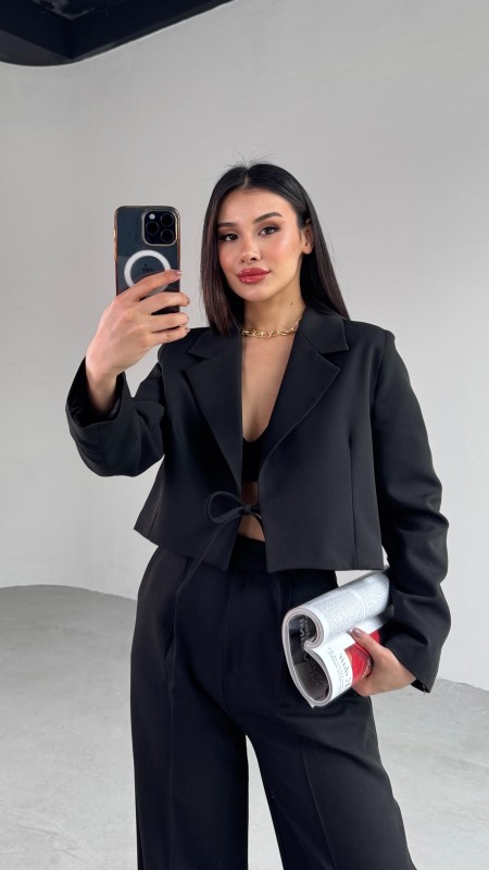 CKT-12441 Siyah Vatkalı Ön Bağlamalı Crop Ceket - 1