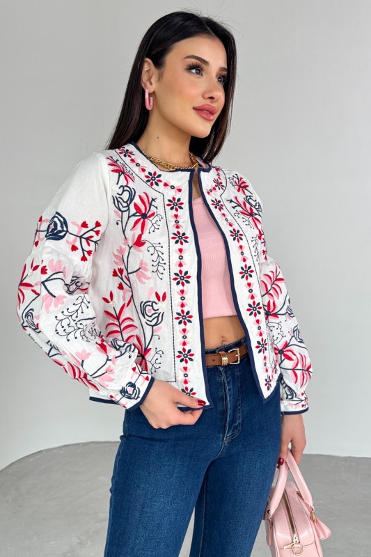 CKT-12443 Beyaz Pembe Çiçek İşlemeli Ceket