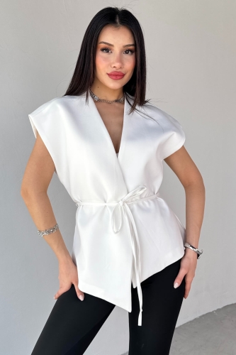 Cappmoda - CKT-12448 Beyaz Bağlama Detaylı Astarlı Yelek (1)