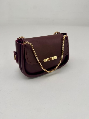 Cappmoda - ÇNT-3016 Bordo Zincir Askılı Suni Deri Crossbody Omuz Çantası (1)
