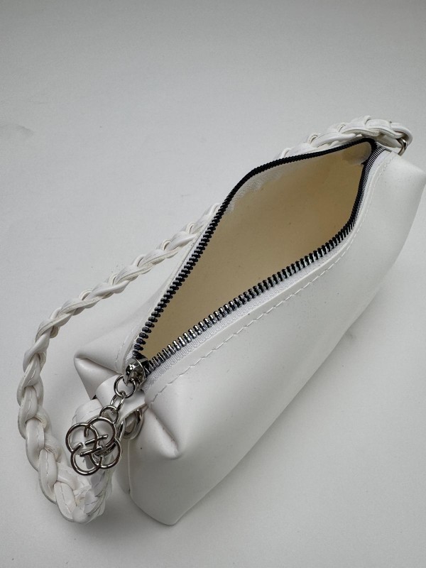 ÇNT-3017 Beyaz Örgü Askı Detay Fermuarlı Suni Deri Crossbody Omuz Çantası