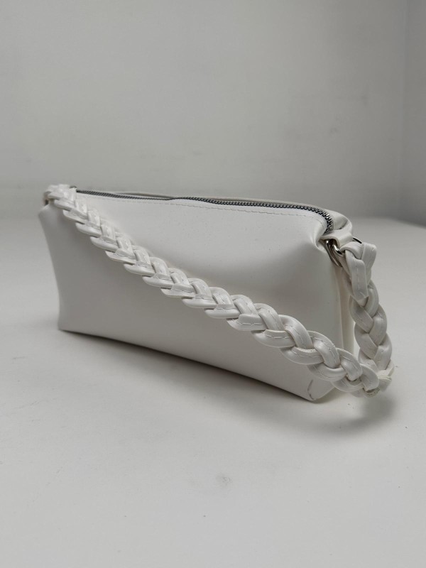 ÇNT-3017 Beyaz Örgü Askı Detay Fermuarlı Suni Deri Crossbody Omuz Çantası