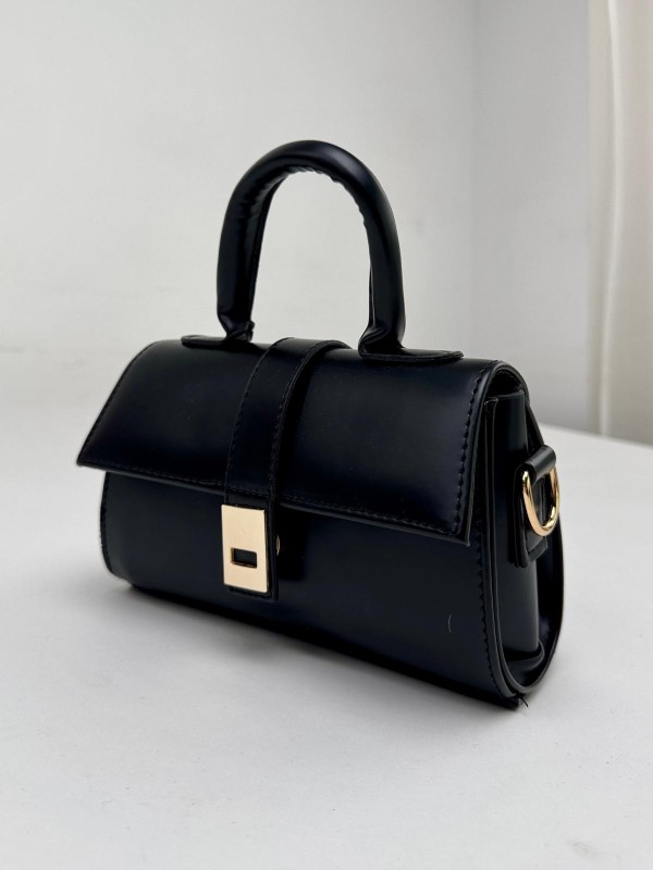 ÇNT-3021 Siyah Gold Kilit Detaylı Suni Deri Crossbody Omuz Çantası