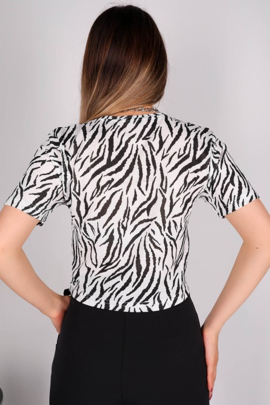 CPP-TSR-04116 Siyah Beyaz Zebra Desenli Crop Bluz