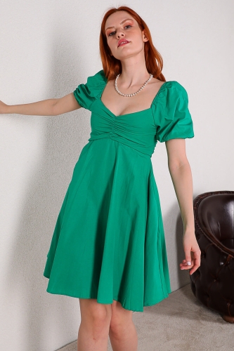 ELB-01616 Yeşil Balon Kol Kalp Yaka Yazlık Elbise - Thumbnail
