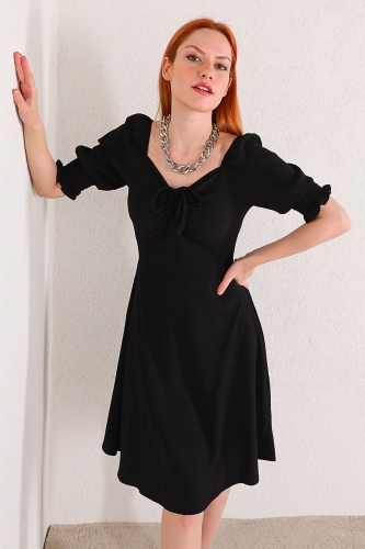 ELB-01627 Siyah Kalp Yaka Kol Lastik Detaylı Yazlık Elbise - Thumbnail